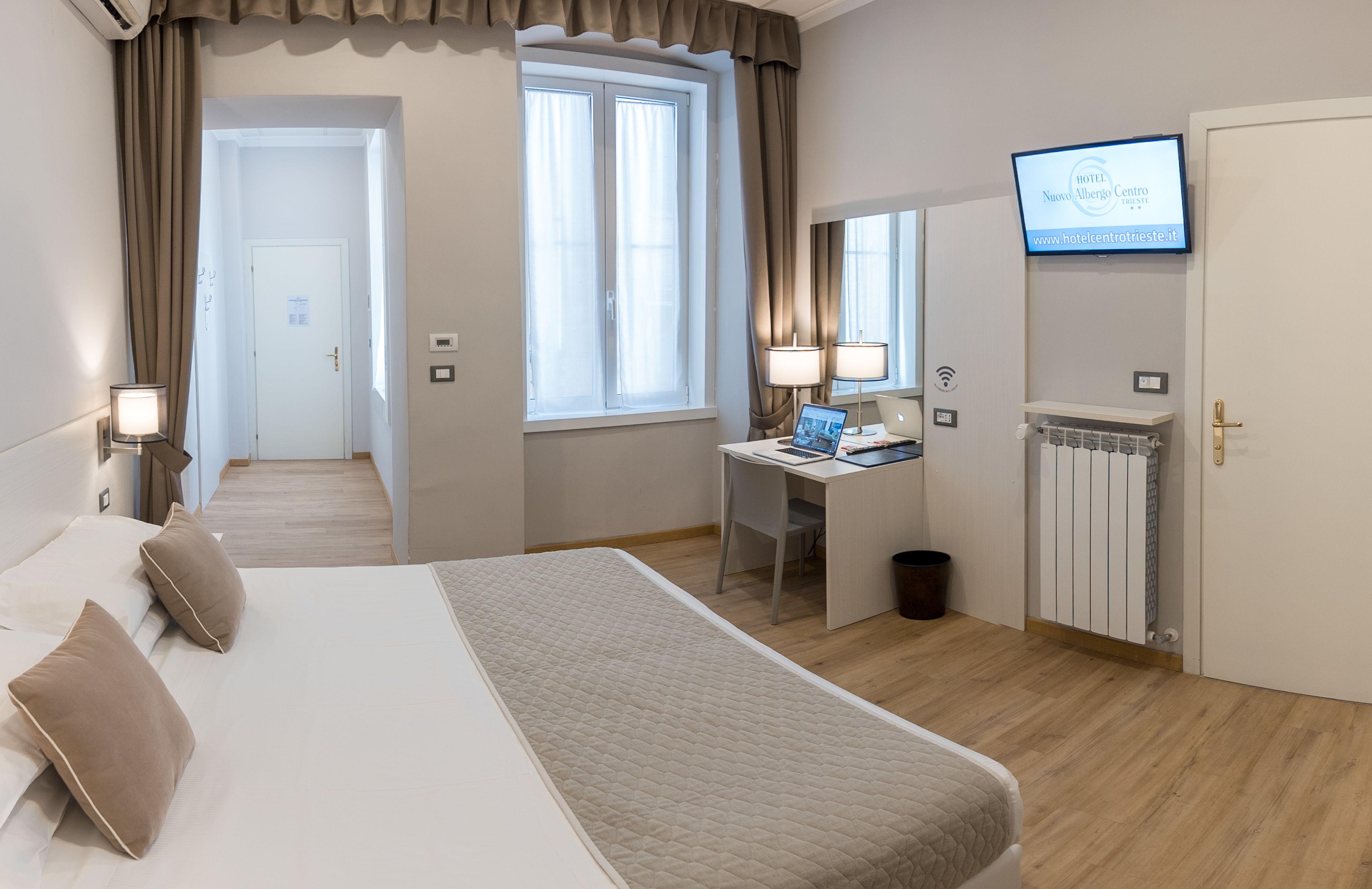 superior double room, 1 double bed, ensuite | 1 bedroom, desk, laptop workspace, free wifi