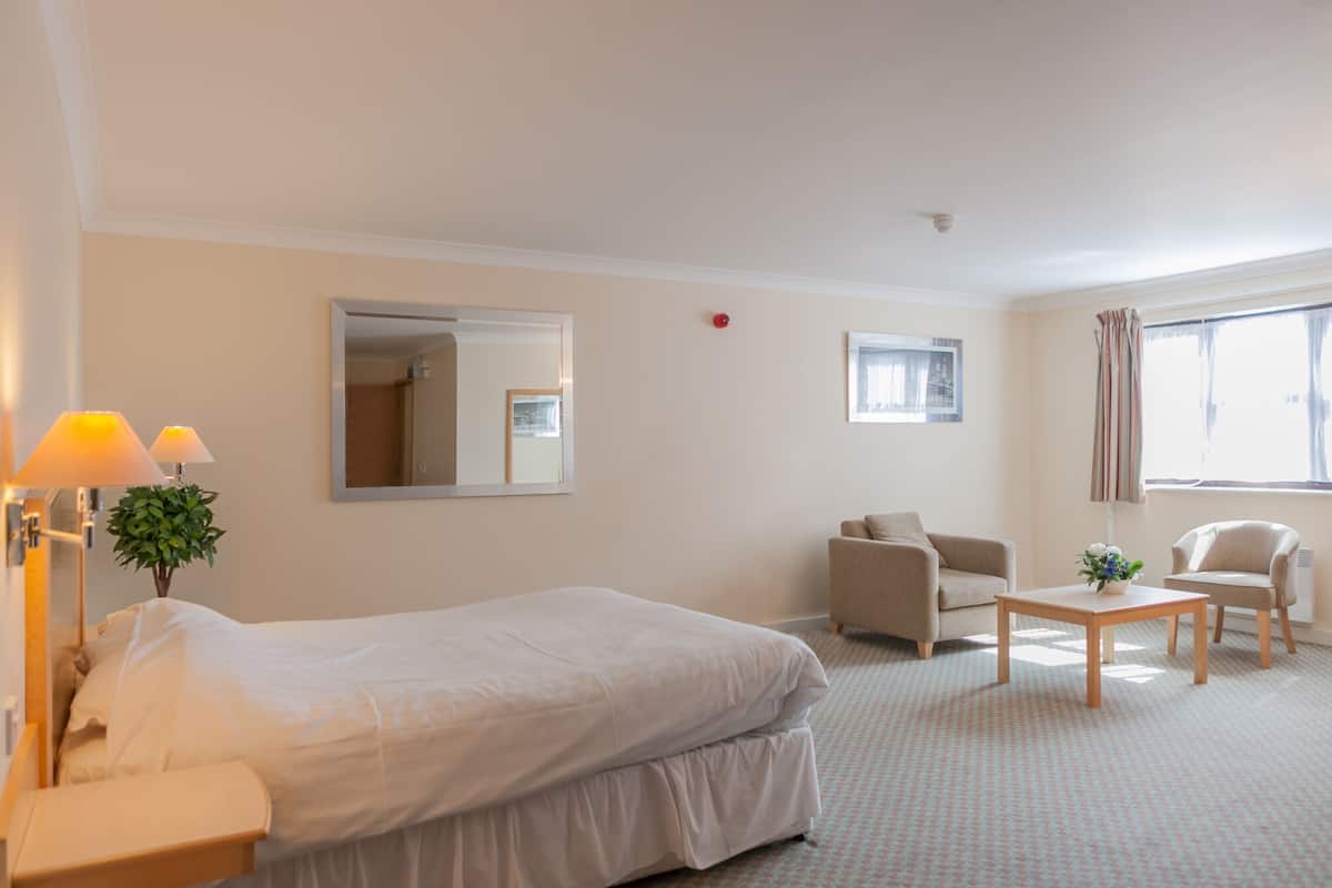 1 slaapkamer, een bureau, gratis wifi, beddengoed