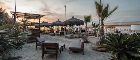 Beach bar