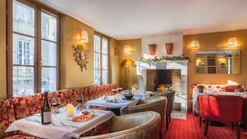 Se sirven cenas y cocina francesa (con vistas al jardín)