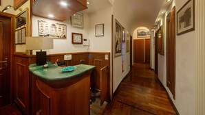 Reception - 69 Manin Street (Rome)