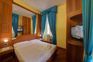Select Comfort beds, minibar, in-room safe, desk - 69 Manin Street (Rome)