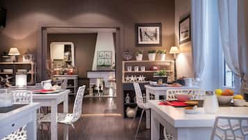 Daily buffet breakfast (EUR 11 per person)