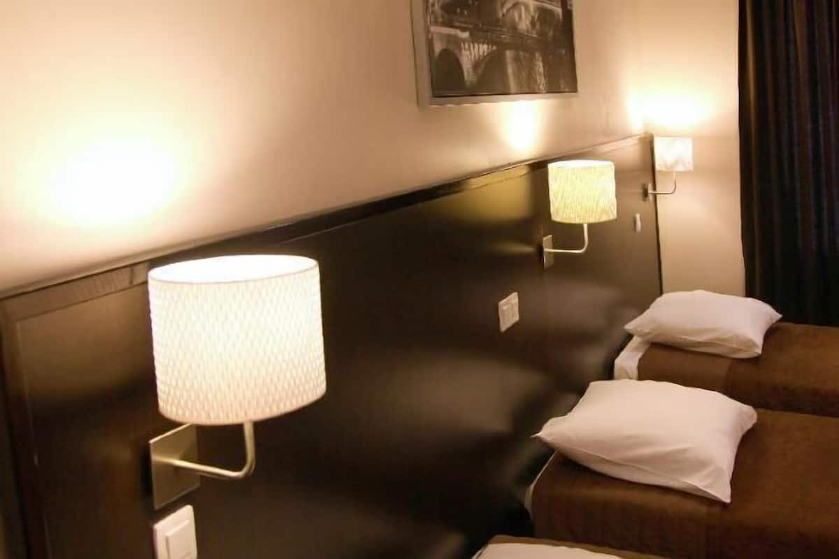 Caixa forta a l'habitació, escriptori i habitacions insonoritzades 