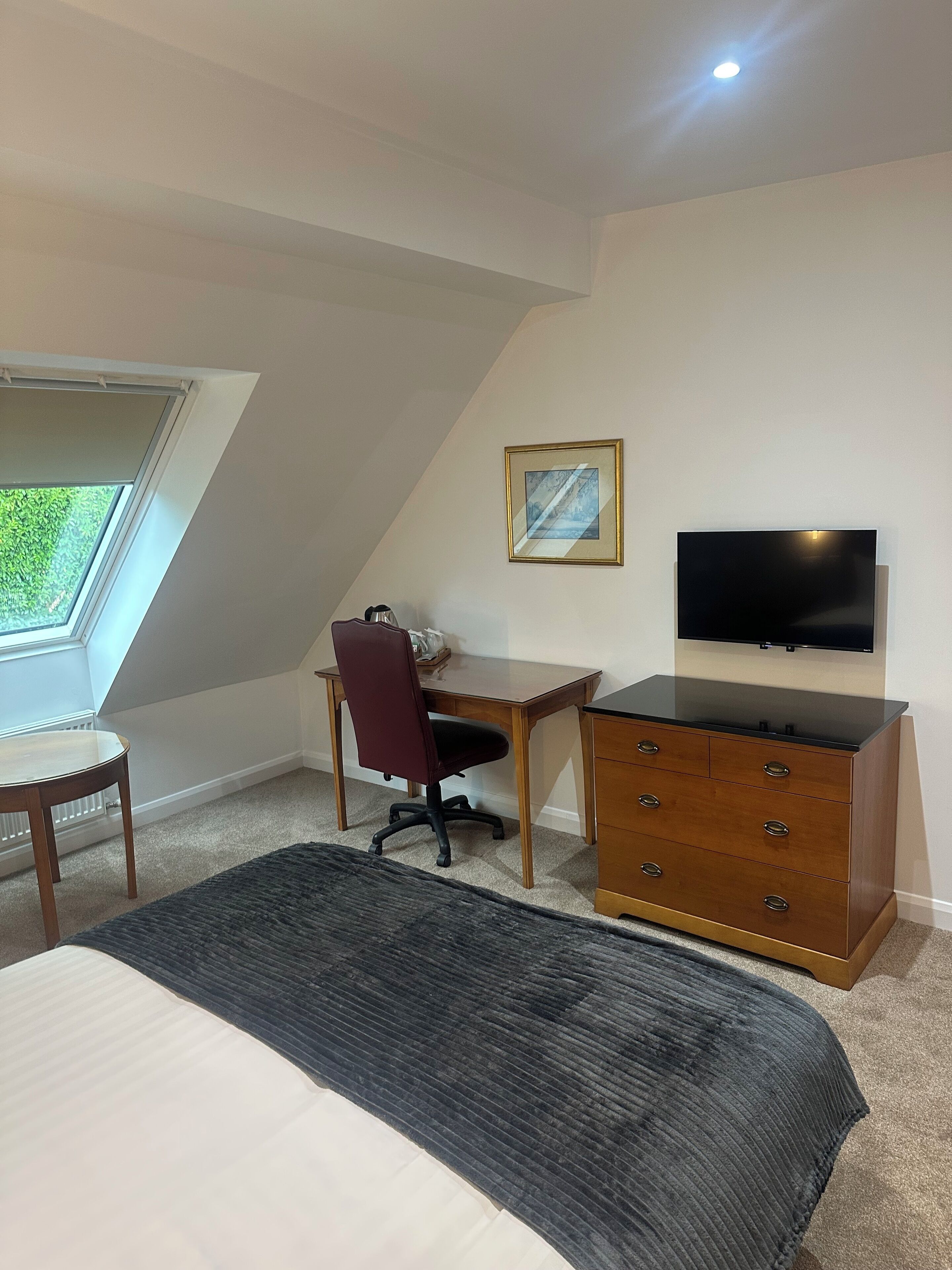 panoramic room | 1 bedroom, in-room safe, desk, soundproofing