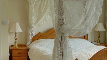 In-room safe, desk, soundproofing, iron/ironing board
