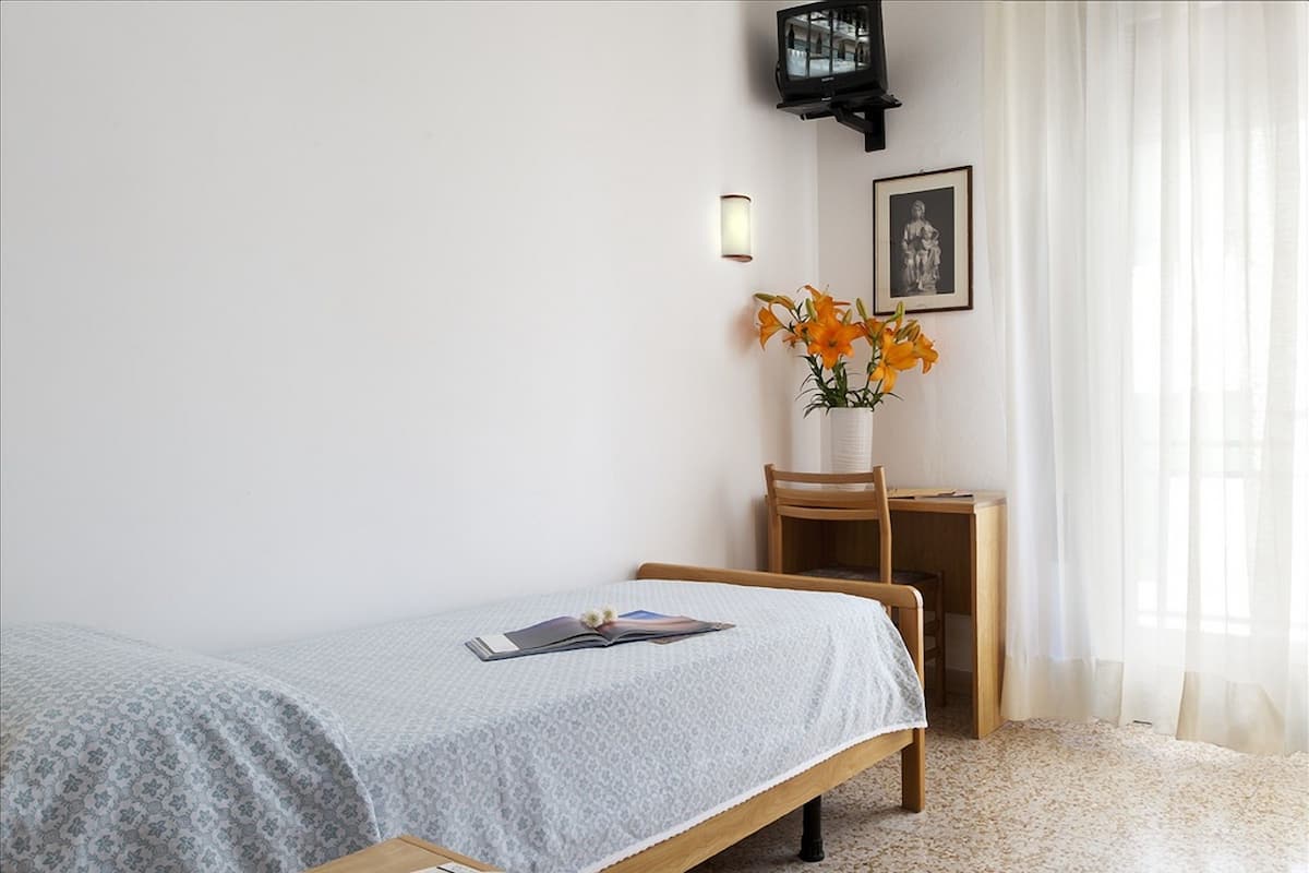 Wifi gratis y ropa de cama