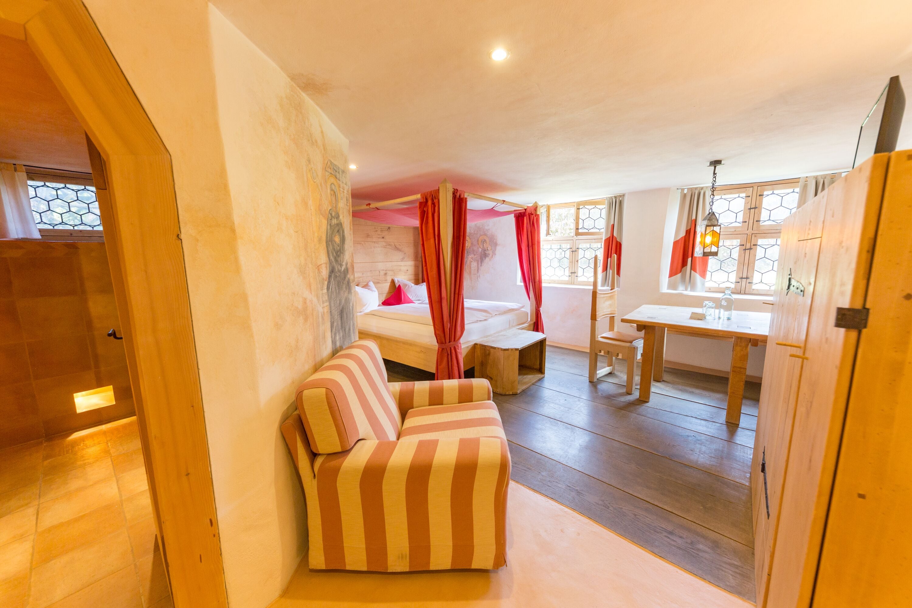 standard double room | hypo-allergenic bedding, minibar, in-room safe, individually decorated