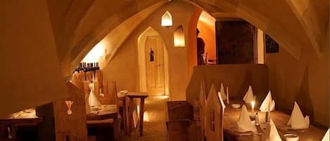 Lunsj og middag serveres, middelhavsretter