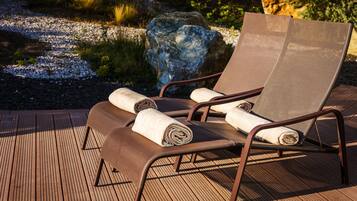 Couples treatment room(s), steam room, Turkish bath/hammam, body scrubs