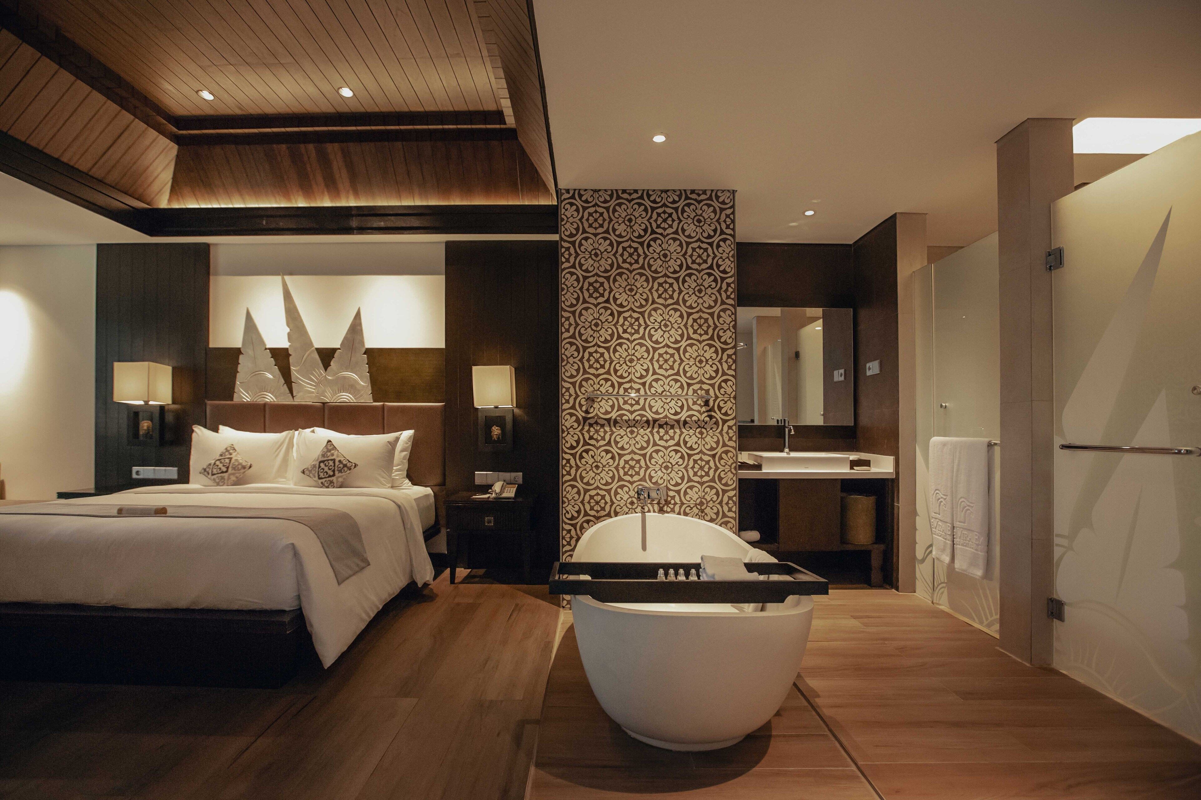 junior suite | bathroom | eco-friendly toiletries, hair dryer, slippers, towels
