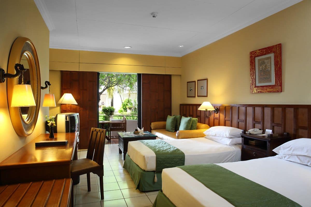 Deluxe Room, 2 Twin Beds | In-room safe, desk, cribs/infant beds, rollaway beds