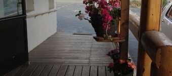 Anchorage Suites Lodge