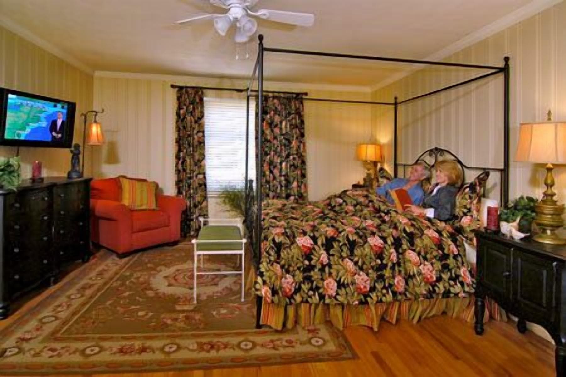 2 bedrooms, premium bedding, blackout curtains, iron/ironing board