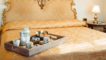 Junior-Suite | Daunenbettdecken, Minibar, Zimmersafe, individuell eingerichtet