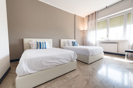2 habitaciones, cubrecamas y colchones con pillow-top