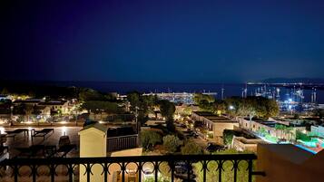 Comfort Double Room, Sea View | Desk, free WiFi, bed sheets