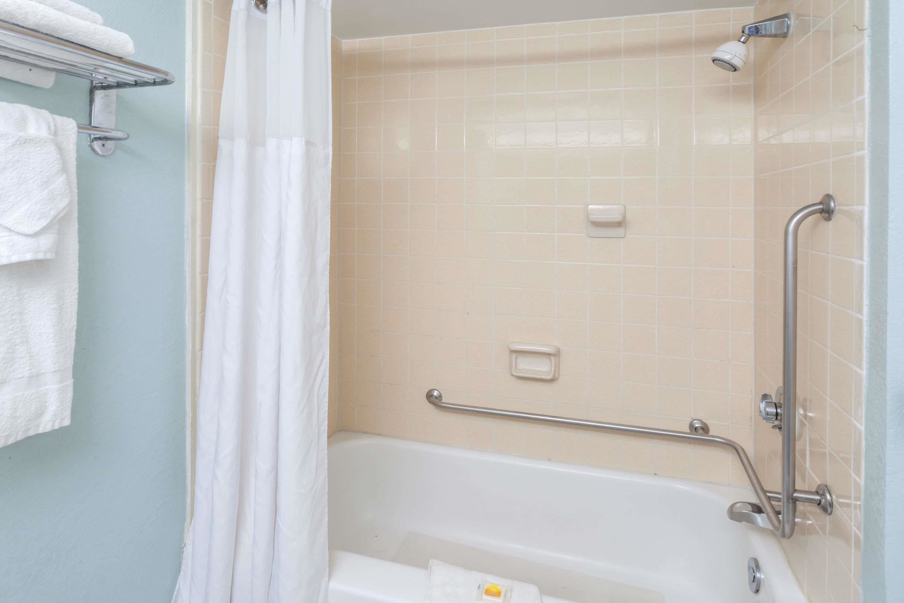 Photo - Days Inn by Wyndham Portage Indiana Dunes National Park