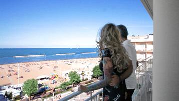 Näkymä rannalle/valtamerelle