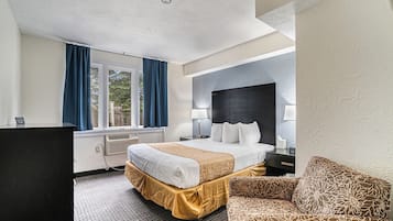 Room, 2 Bedrooms, Non Smoking (2 Bathrooms, 1st Floor, 3 Queen Beds) | 1 bedroom, desk, blackout drapes, iron/ironing board