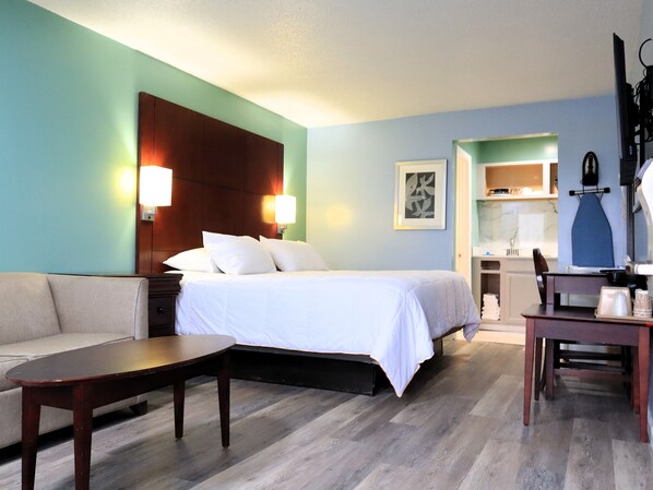 Down duvets, pillow-top beds, individually furnished, desk