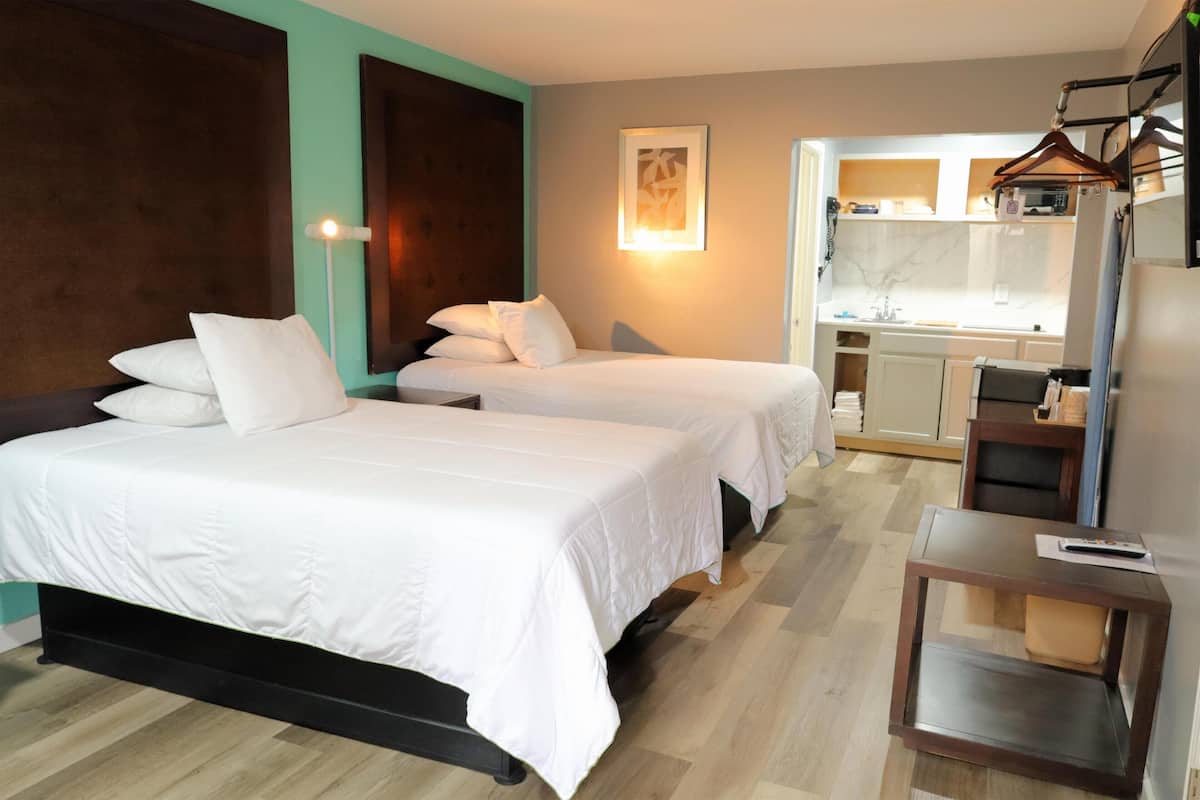 Egyptian cotton sheets, premium bedding, down duvets, pillow-top beds