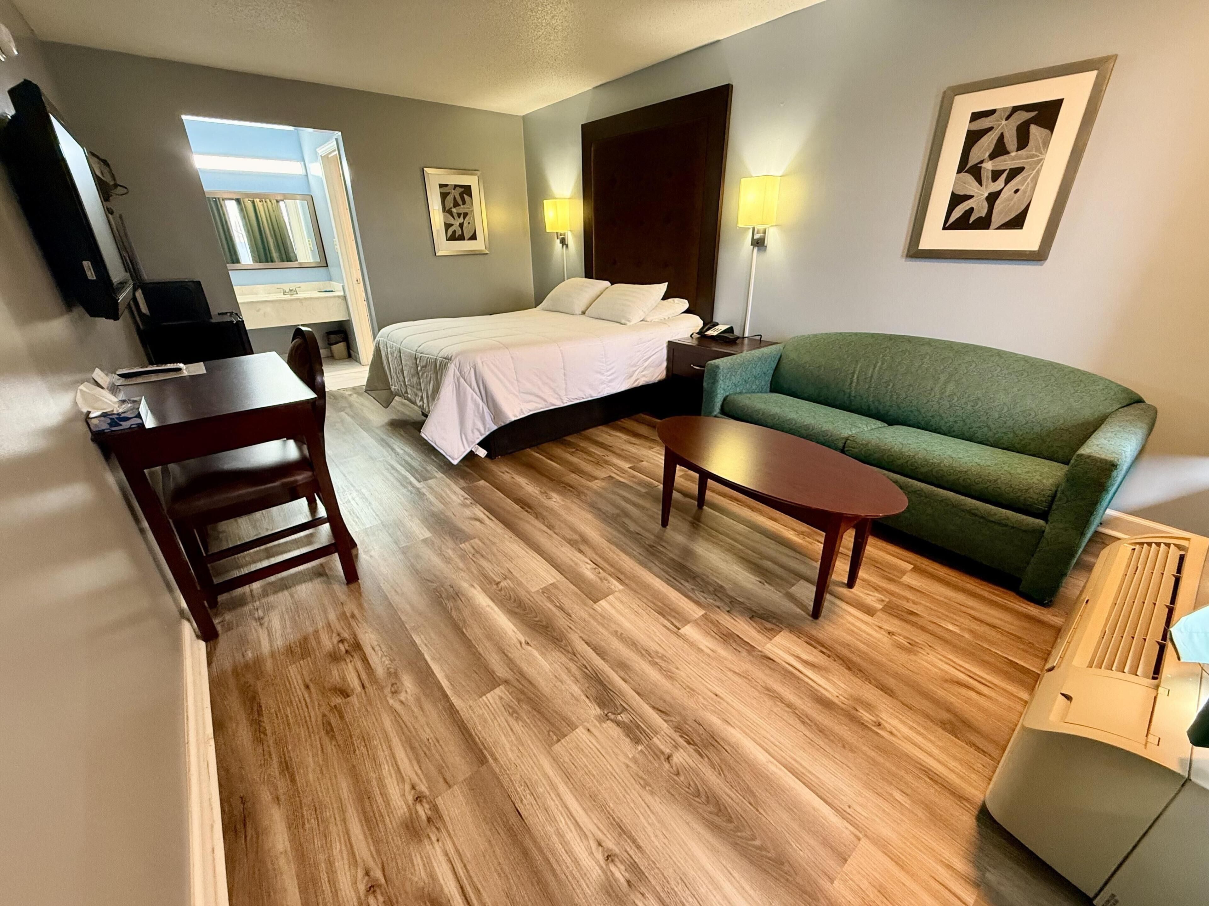 Down duvets, pillow-top beds, individually furnished, desk