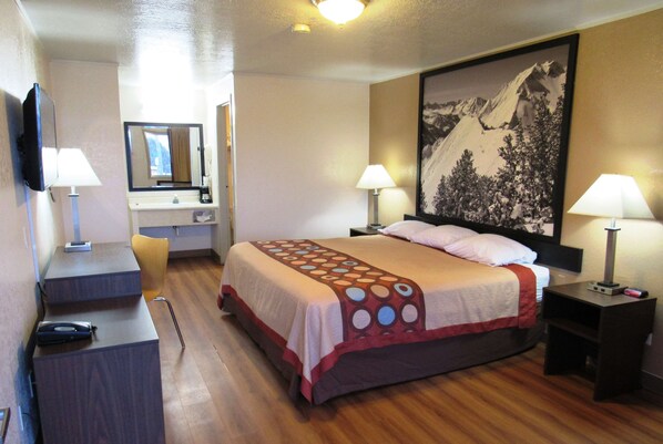 Desk, iron/ironing board, free cots/infant beds, free WiFi