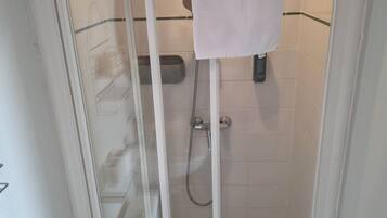 Comfort Double Room | In-room safe, desk, blackout drapes, WiFi (free)