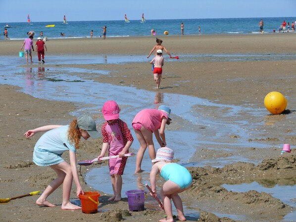 Beach - The Originals City, Hôtel Le Savoy, Caen (Caen)