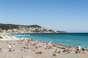 Beach nearby - Little Palace (Nice)
