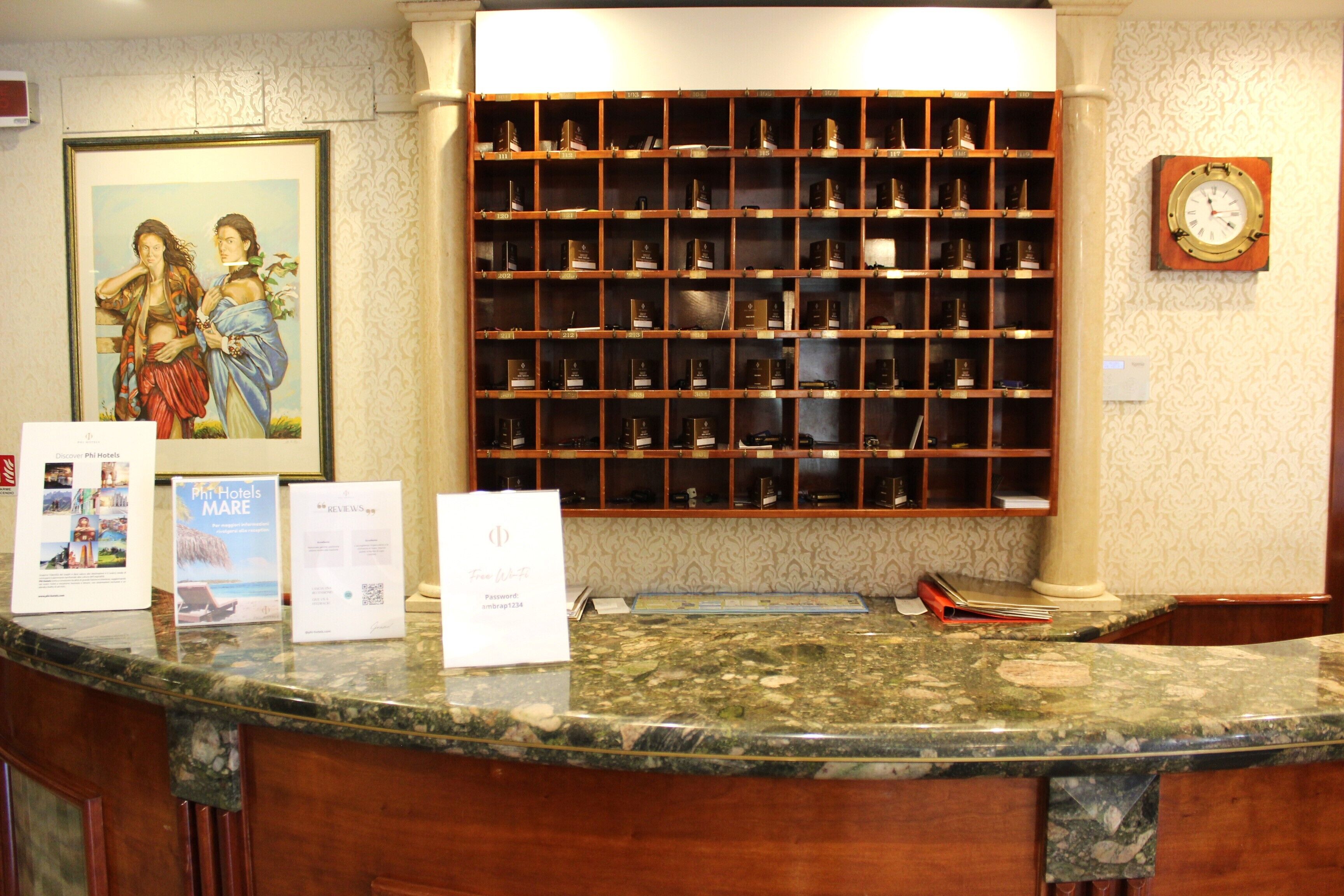 Photo - Phi Hotel Ambra