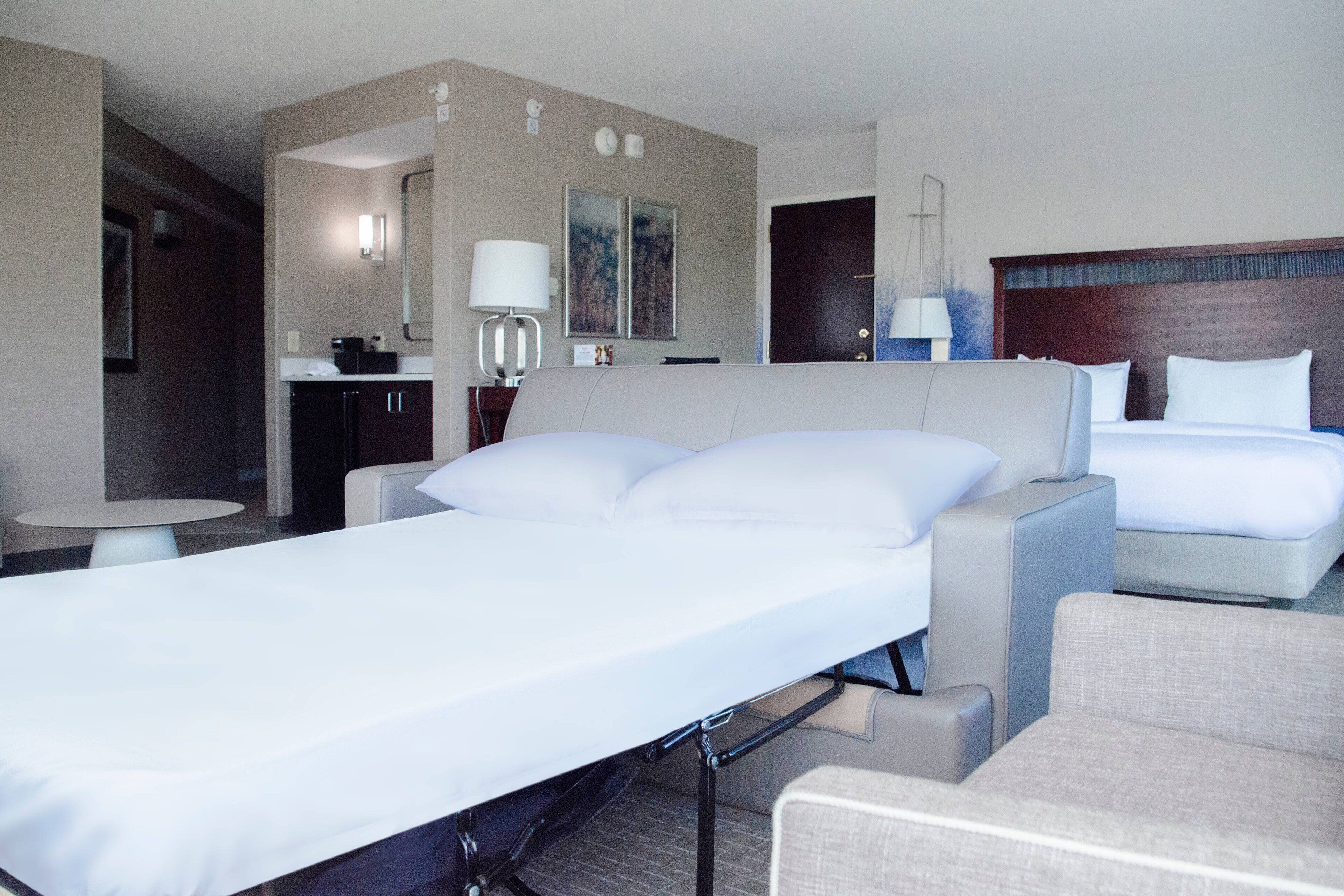 suite, 1 king bed with sofa bed, non smoking | down duvets, pillow-top beds, desk, laptop workspace