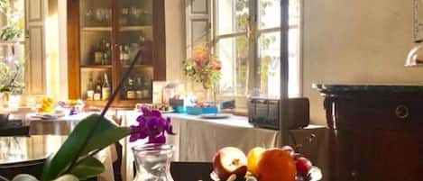 Daily buffet breakfast (EUR 15 per person)