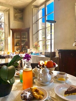 Daily buffet breakfast (EUR 15 per person)