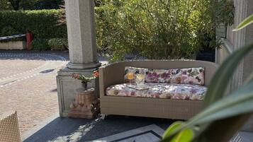 Pintu masuk properti