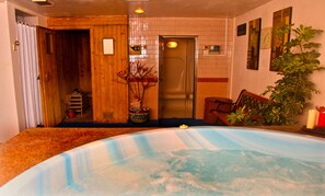 Bathtub spa indoor