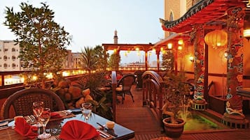 2 restaurants, breakfast, lunch, dinner served; Regional cuisine