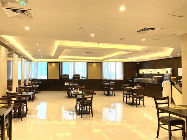 Restaurant - Panorama Deira (Dubai)