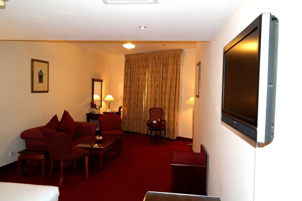 Room - York International (Dubai)