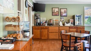 Dining - Rodeway Inn Glenwood Springs Area (Glenwood Springs)