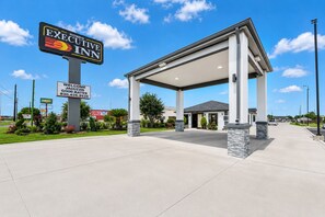 Exterior - Executive Inn of Hondo (Hondo)