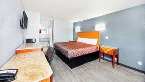 Standaard kamer, 1 kingsize bed, niet-roken (room layout subject to availability) | 1 slaapkamer, luxe beddengoed, een kluis op de kamer, een bureau