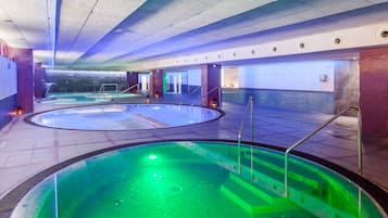 Sauna, Turkish bath/hammam, body treatments, hydrotherapy, aromatherapy