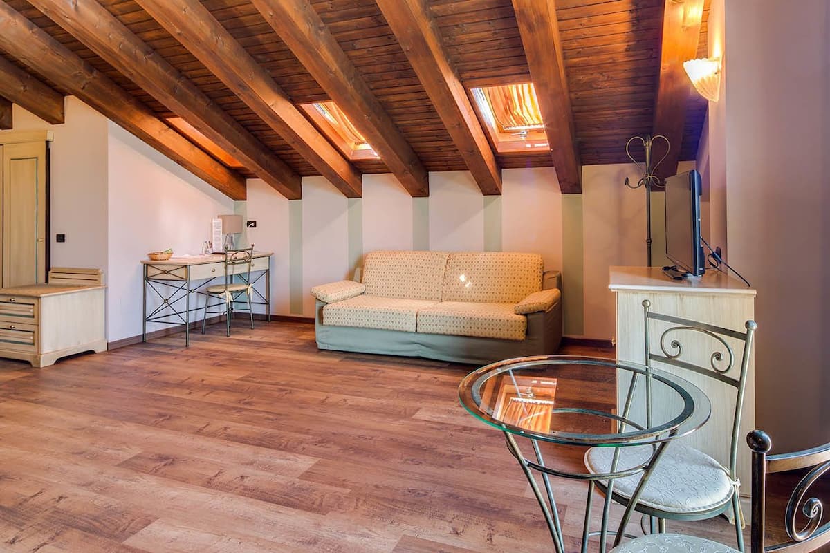 Family Room (with sofa bed) | Minibar, in-room safe, desk, soundproofing