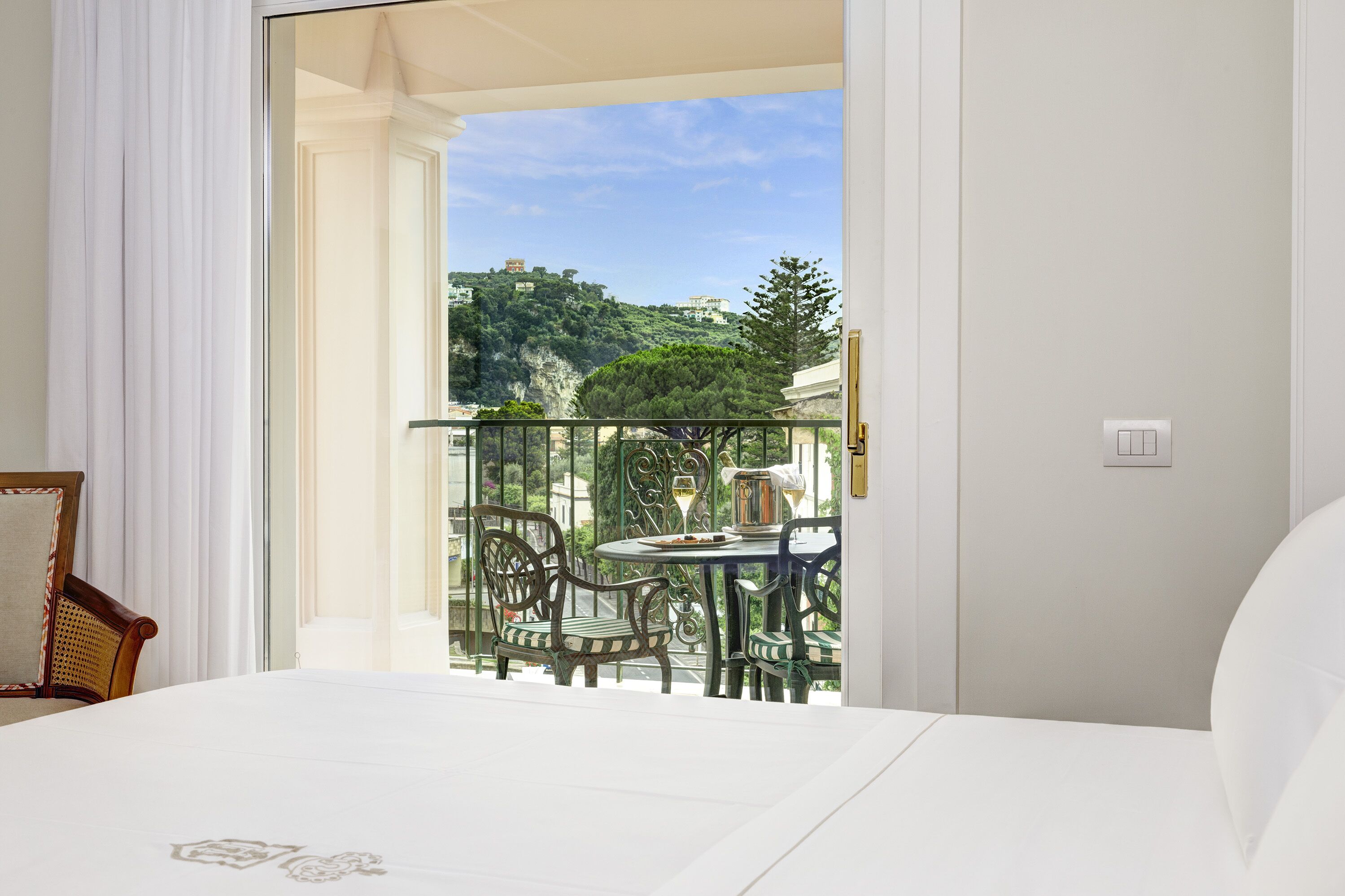 luxury suite, balcony, city view | 1 bedroom, hypo-allergenic bedding, minibar, in-room safe