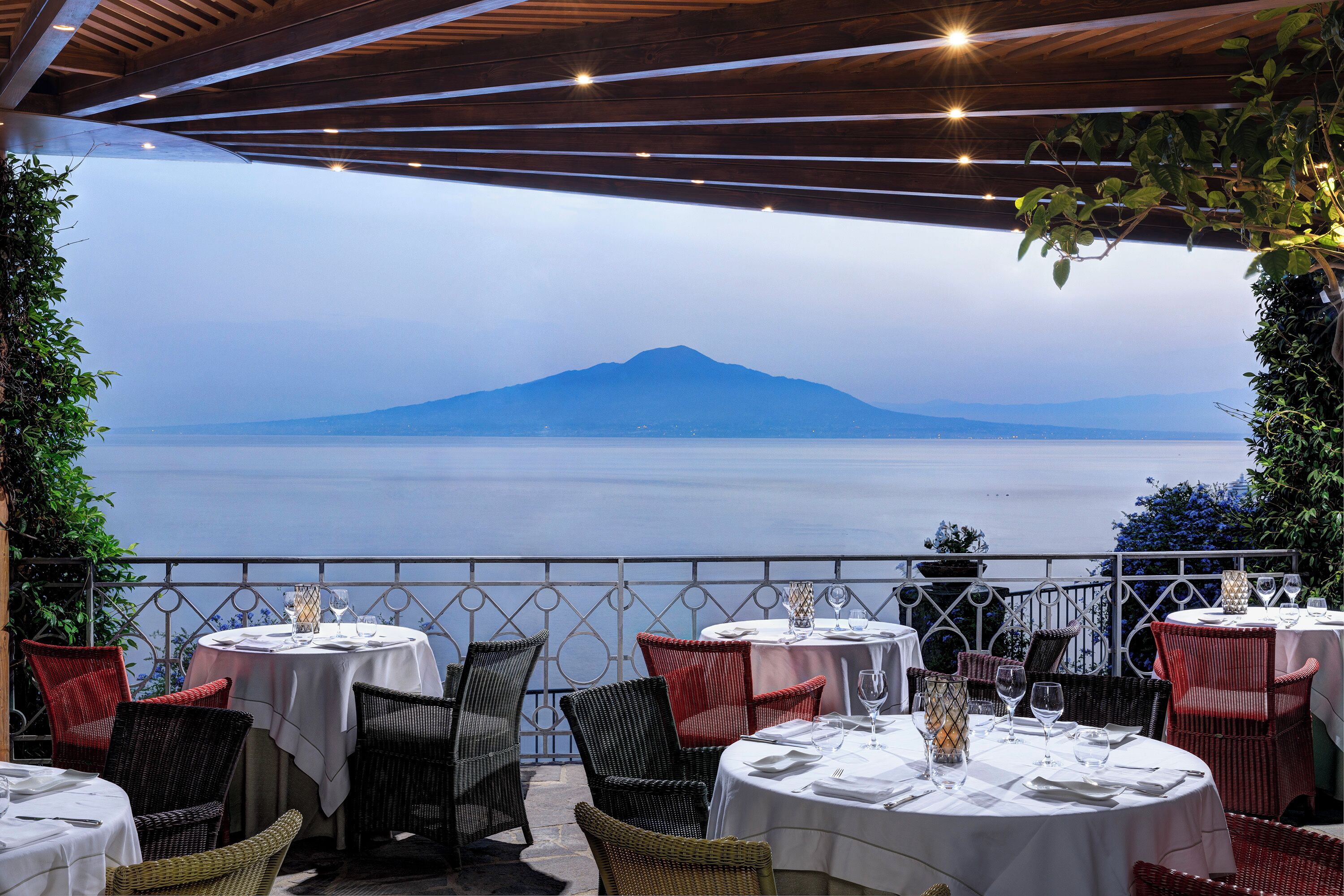 2 restauranter, middag serveres