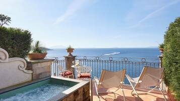 Signature-Suite, Balkon, Meerblick | Terrasse/Patio