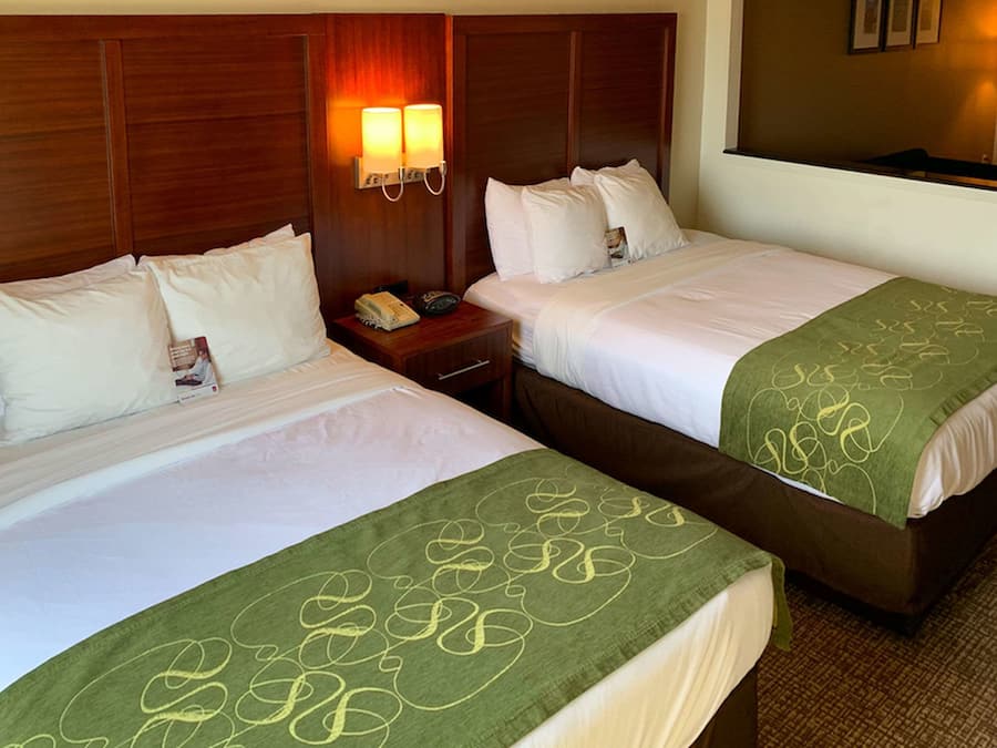 Safe på rommet, skrivebord, strykejern/-brett og wi-fi (inkludert)