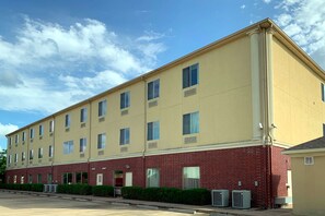 Exterior - Comfort Suites Texas Ave. (College Station)